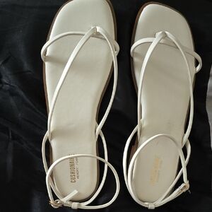 White Minimalist Sandals with Y-Strap Design